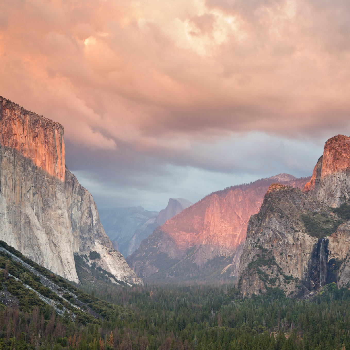 View of Yosemite at Sunset